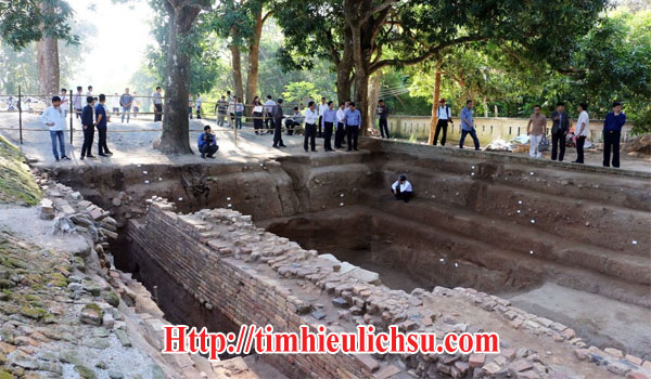 Một khu di tích văn hóa Óc Eo đang được khai quật ở khu Di tích Ba Thê – Óc Eo ở An Giang