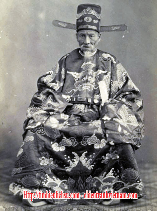 Phan Thanh Giản là quan triều đình nhà Nguyễn và là người người đã đàm phán Hòa Ước Nhâm Tuất năm 1862 và chấp thuận cắt 3 tỉnh Nam Kỳ cho thực dân Pháp