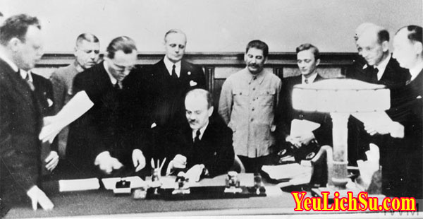 Hiệp ước Molotov Ribbentrop, Hiệp ước Hitler Stalin hay Hiệp ước Xô Đức trong chiến tranh Thế Giới thứ 2 - Molotov–Ribbentrop Pact in World War II